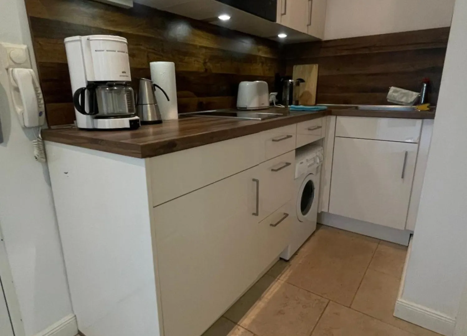 Kurfuerstendamm Quiet 1,5 Room Apartment Near Ludwig Kirch Platz Berlino 0*,  Germania